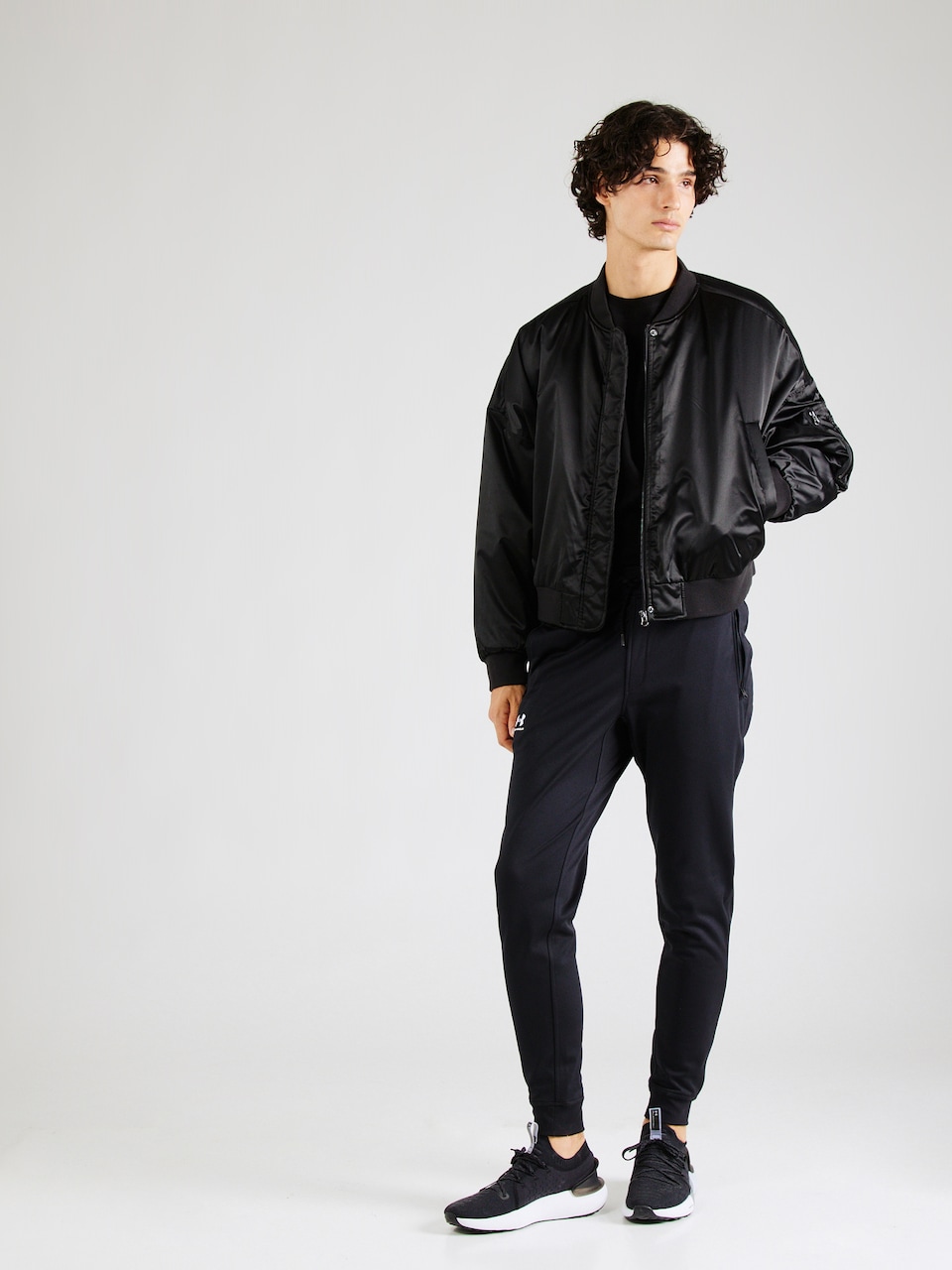 UNDER ARMOUR Tapered Pantaloni sportivi