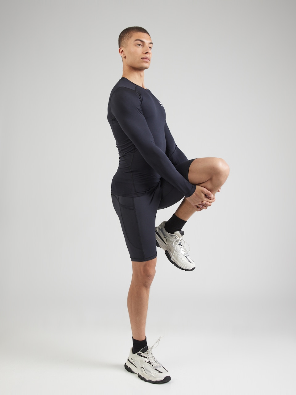 UNDER ARMOUR Maglia Funzionale: Performance e Comfort