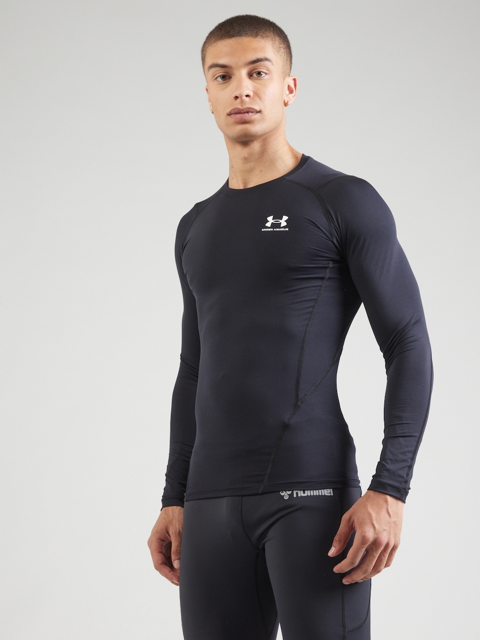 UNDER ARMOUR Maglia Funzionale: Performance e Comfort